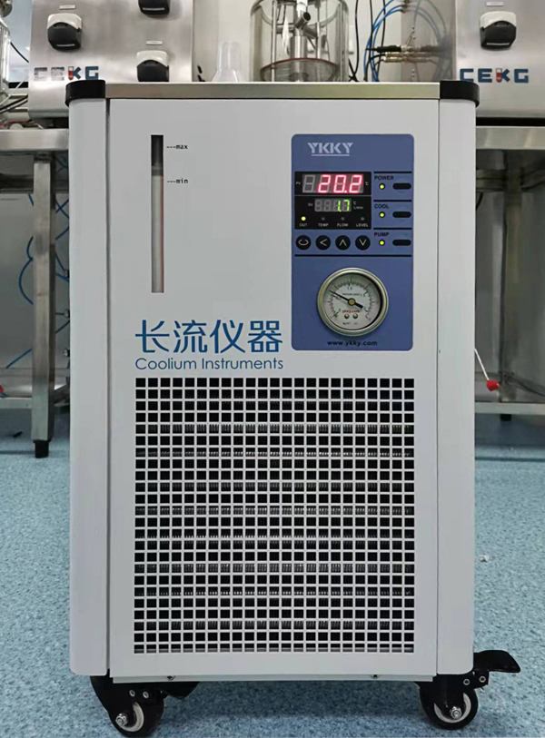 精密冷水機(jī).jpg